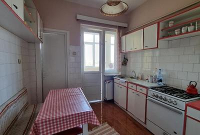Apartament 3 camere in asociatie in centru de inchiriat - 16