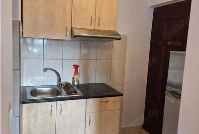 Garsonieră semidecomandată în Aradului