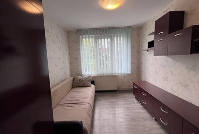 Apartament cu 4 camere in Tractorul - 7