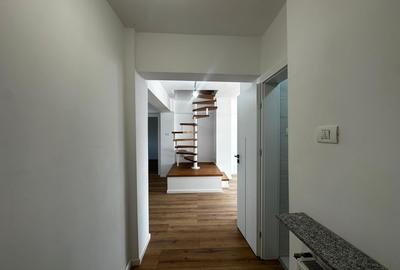 Apartament complet renovat cu scara interioara - 4