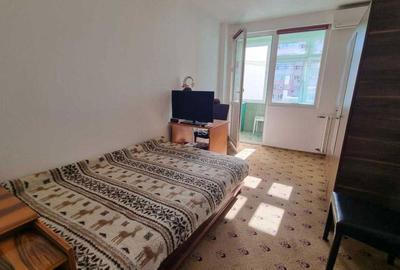Apartament cu 3 camere semidecomandat în Ștefan cel Mare - 2