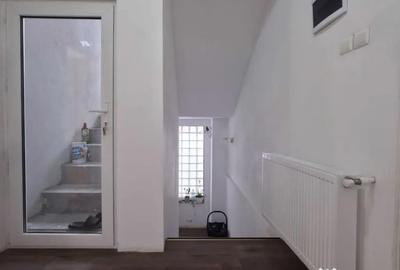 Casă cu 7 camere cu Canalizare în Dragomirești-Deal - 14