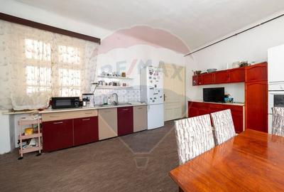 Apartament cu 3 camere decomandat în Central - 15