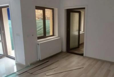 Casă cu 5 camere cu Teren 220 Mp în Brătianu - 7