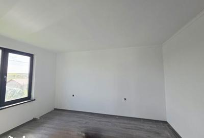 Apartament cu 3 camere în Țiglina 1 - 2