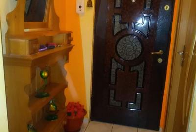 Apartament cu 3 camere decomandat în Central - 1