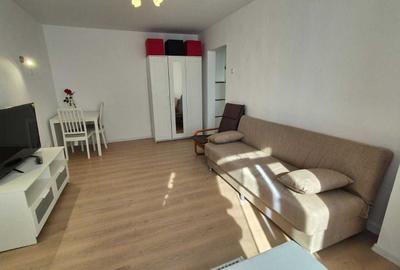 Apartament cu 2 camere decomandat, mobilat în Tei