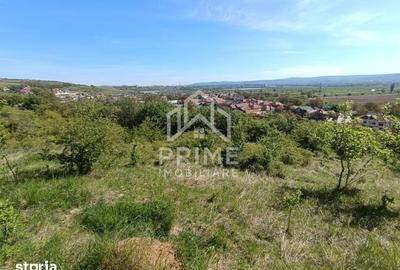 Teren de 2160 mp, în Central