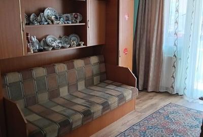 Apartament cu 3 camere decomandat în Dosu Bricii