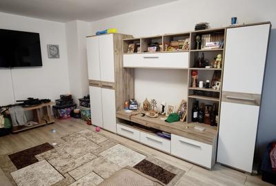 Apartament cu 3 camere decomandat în Inel II