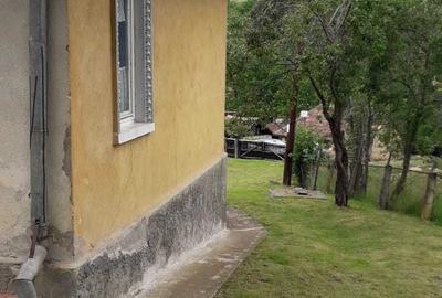Casă cu 2 camere în Mociu - 2