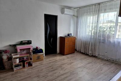Apartament cu 2 camere semidecomandat în Malu Roșu - 1