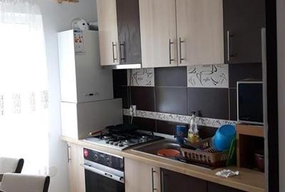 Apartament cu 2 camere semidecomandat, mobilat în Baciu
