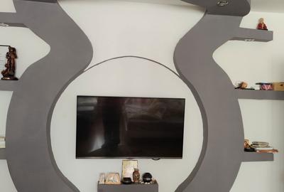 Apartament cu 3 camere decomandat în Exterior Vest - 1