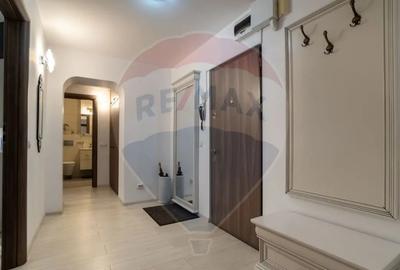 Apartament cu 2 camere decomandat în Noua - 3