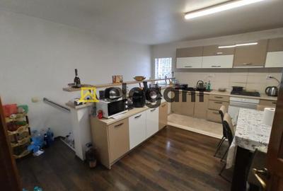 Casă individuală cu 7 camere cu Canalizare în Bordei - 10