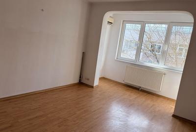 Apartament cu 3 camere decomandat în Militari - 9