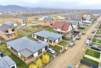 Casă individuală cu 4 camere cu Canalizare în Cristian - 22