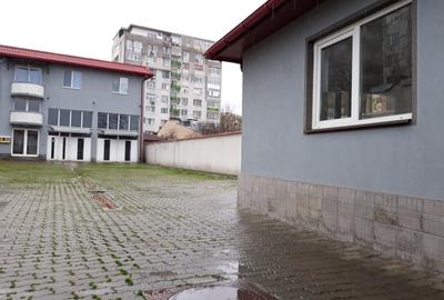 Birou, de 262 mp, în Nord - 2