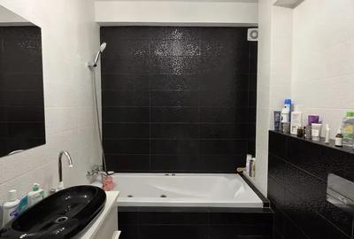 Apartament cu 3 camere semidecomandat, mobilat în Central - 6