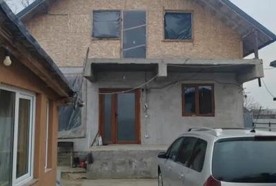 Casă cu 5 camere cu Teren 744 Mp în Brătășanca - 12