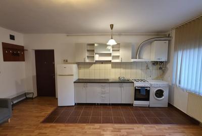 Apartament cu 2 camere semidecomandat, Str. Hameiului 3 - 2