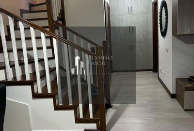 Duplex cu 4 camere cu Canalizare în Central - 4