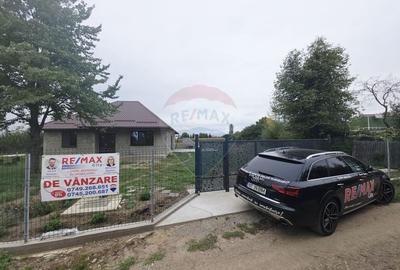 Casa cu livada si teren generos - Girov - 14