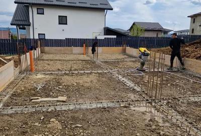 Teren de 1000 mp, în Valea Adâncă - 2