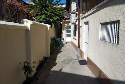 STEFAN CEL MARE-METROU,VILA PARTE SI ETAJ,6 CAMERE,150 MP,,990 EURO - 13