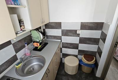 Garsonieră decomandată în Confecții - 4