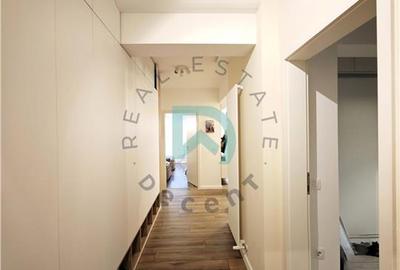 Apartament cu 4 camere decomandat în Tractorul - 11