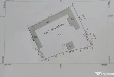 Teren de 4500 mp, în Central