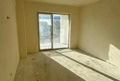 Apartament cu 3 camere decomandat în Central - 1