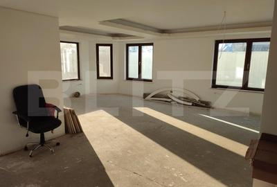 Casa individuala semifinisata, 2000mp teren, zona centrala Radauti - 2