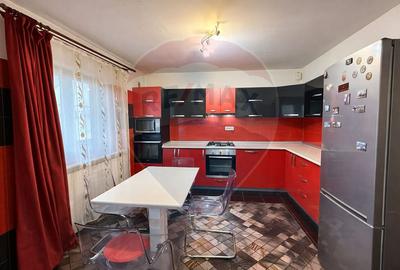 Casă cu 5 camere cu Teren 363 Mp în Central - 5