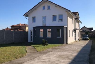 Casă individuală cu 5 camere cu Teren 950 Mp în Micro 17 - 2