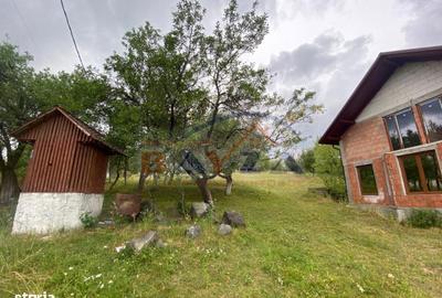 Casă cu 4 camere cu Teren 1200 Mp în Coaș - 7