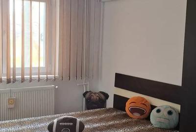 Inchiriez apartament 2 camere Zona Lipovei, proprietar - 2