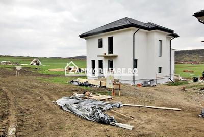 Casa 4 camere la asfalt 150 mp,500 mp teren 0% comision