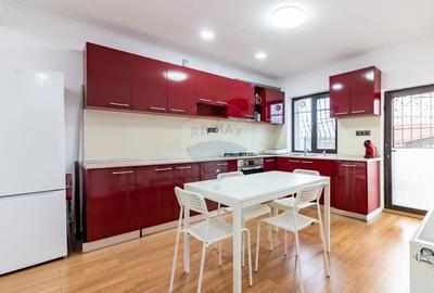 Spațiu comercial, de 374 mp, în Central - 4