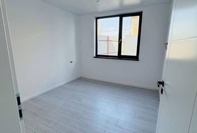 Casă cu 4 camere cu Teren 300 Mp în Central - 14
