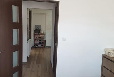 Apartament cu 3 camere decomandat în Bumbești-Jiu - 6