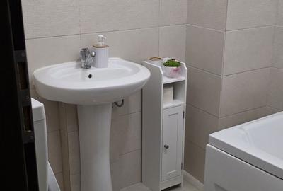 Apartament cu 2 camere decomandat în Central - 2