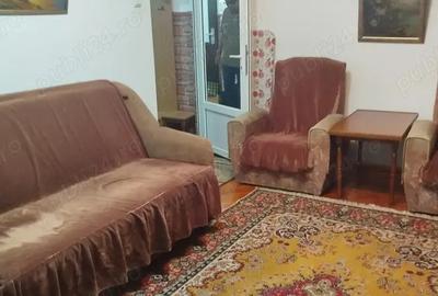 Apartament cu 2 camere decomandat în Berceni