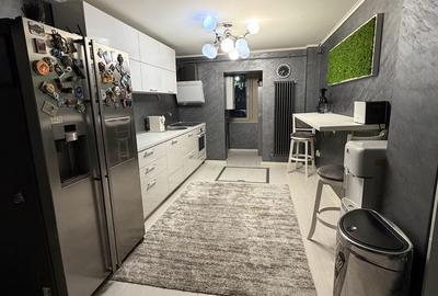 Apartament cu 3 camere decomandat în Nord