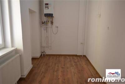 Spatiu Comercial de Inchiriat in Zona Centrala - 6