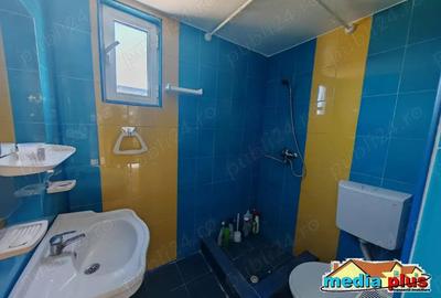 Inchiriere camera + baie ?i bucatarie, curte comuna zona Liceul Marin Coman - 1