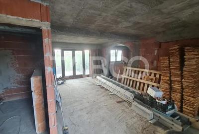 Casă cu 4 camere cu Canalizare în Lancrăm - 3