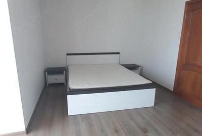 Garsoniera in zona Izvor